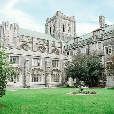 Knox Residence - University Of Toronto